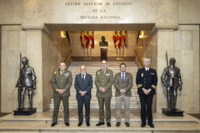 LALIGA y Ceseden impulsan el pensamiento estratégico sobre diplomacia deportiva