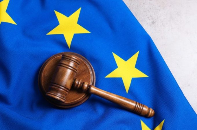 La UE afronta críticas legales por su enfoque en ciberseguridad