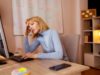 Procrastinación, impulsividad y caos mental, señales del TDAH en adultos que pasan desapercibidas