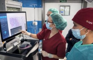 La cirugía robótica suma un sistema que verifica la eliminación completa del tumor