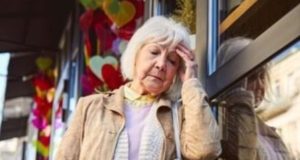 Dejar de caminar no siempre es cosa de la edad: la estenosis de canal puede tener tratamiento