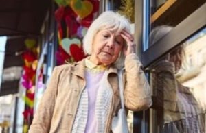 Dejar de caminar no siempre es cosa de la edad: la estenosis de canal puede tener tratamiento